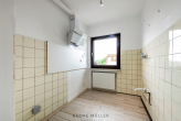 OG-Küche1.1 - Ein bis Zweifamilienhaus mit Traumgrundstück und Doppelgarage mit Werkstattgrube in Wörrstadt