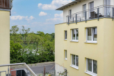 Außen1.1-Ausblick-See - Seeblick inklusive! Moderne Design-Wohnung in Ludwigshafen mit Top-Ausstattung und Balkon.