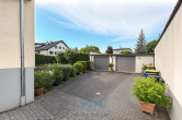Außen Garage - Top gepflegtes Mehrfamilienhaus in Rüsselsheim – 4 Einheiten, Renditestark & Ausbaureserve