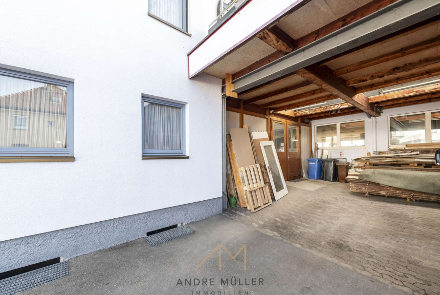 Außen Werkstatt-Eingang1.2