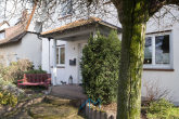 Außen-Vorne2 - Traum Einfamilienhaus in Haßloch, Parkähnlicher Garten 674 qm, neuer LWW-Wärmepumpe & Photovoltaik.