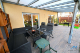Terrasse 2 - Attraktive Doppelhaushälfte mit traumhafter Terrasse und idyllischem Garten in Eisenberg