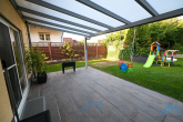 Terrasse 1 - Attraktive Doppelhaushälfte mit traumhafter Terrasse und idyllischem Garten in Eisenberg