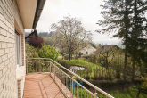 Balkon - Erleben Sie Ihr Traumhaus mit Einliegerwohnung in malerischer Umgebung.