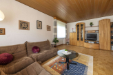 EG Wohnzimmer 1.3 - Vielseitiges Einfamilienhaus in Wörrstadt: mit Mehrgenerationen-Option & Schwimmbad-Potenzial