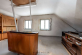 Anbau-Werkstatt-DG-Zimmer-1.2 - Platz für Wohnträume & Business: Sanierungsprojekt oder Neubau-Chance in Crumstadt!