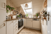 Küche Beispiel - Kompakt, charmant & sofort bezugsbereit – Ihr neues Zuhause in Weiterstadt mit genügend Stauraum