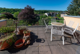 DG-Dachterrasse-Ausblick1.1 - Parkvilla in Bad Kreuznach – Traumgarten, energetisch saniert. Mehrfamilienhaus und Praxis möglich.